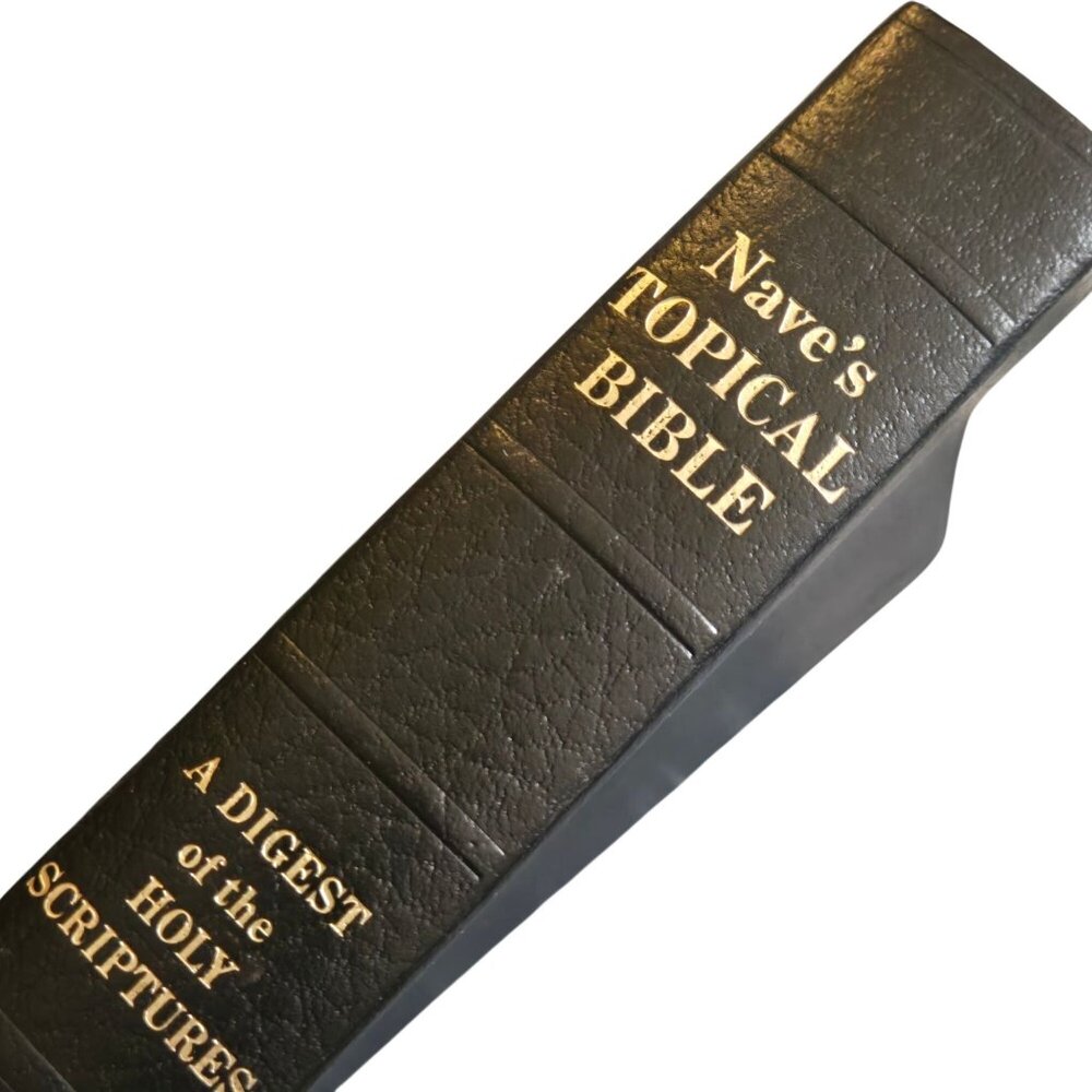 Naves Topical Bible A Digest Of The Holy Scriptures Black Textured Cover 1962